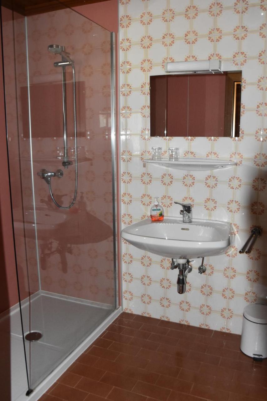 Haus Schwaighofer Apartment นอยเคียร์เชน อัม โกรสเวเนดิเกอร์ ภายนอก รูปภาพ